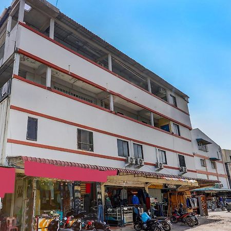 Oyo 92322 Hasan House Syariahnearpelabuhan Feri Harbor Bay Nagoya Exterior photo