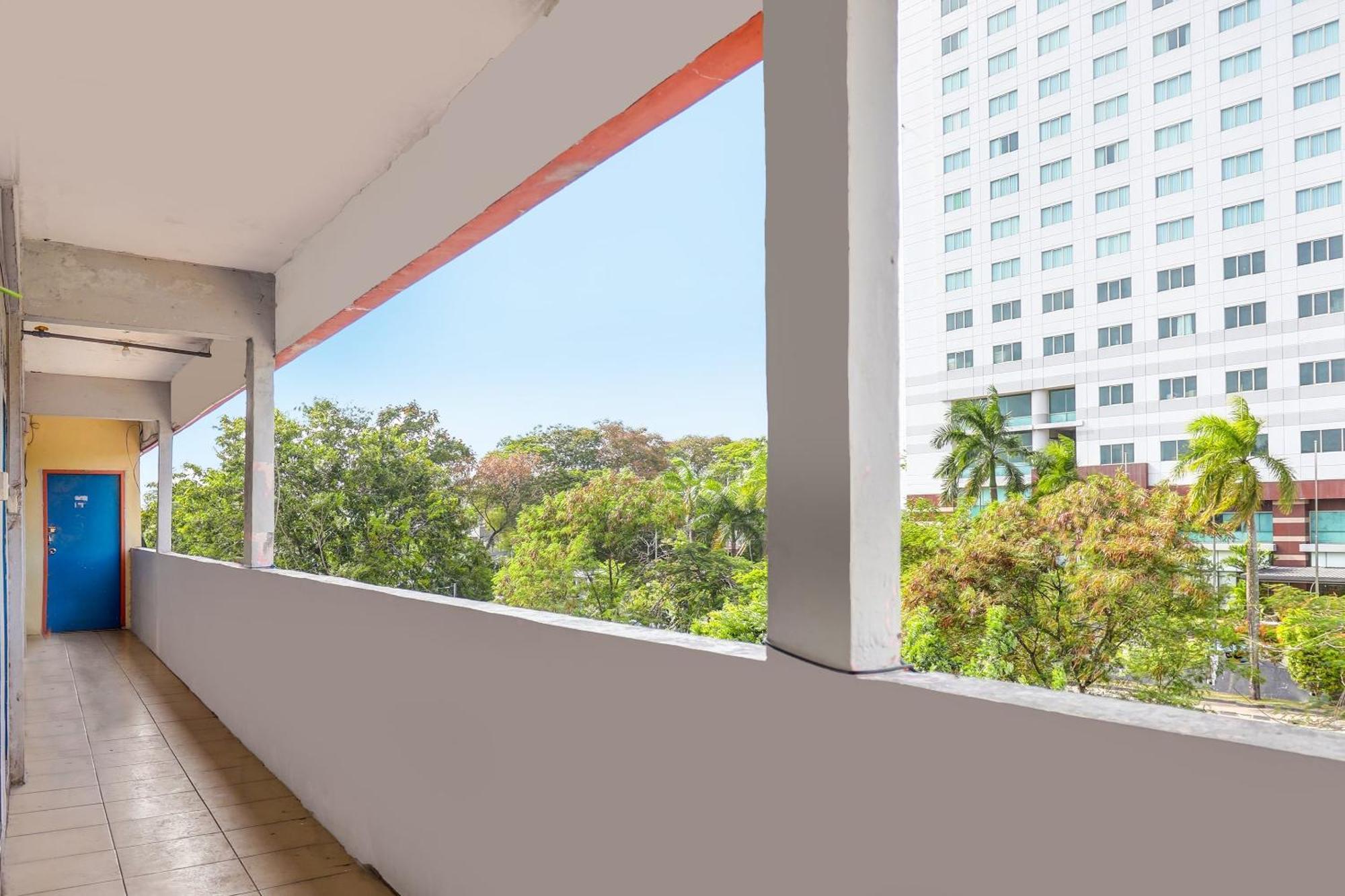 Oyo 92322 Hasan House Syariahnearpelabuhan Feri Harbor Bay Nagoya Exterior photo